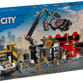 60472 LEGO  City Metāllūžņu laukums ar auto