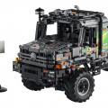 42129 LEGO Technic Sovelluksella ohjattava 4x4 Mercedes-Benz Zetros ‑maastokuorma-auto