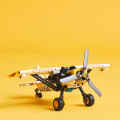 42198 LEGO Technic "Bush Plane" lidmašīna