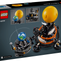 42179 LEGO Technic Planēta Zeme un Mēness orbītā